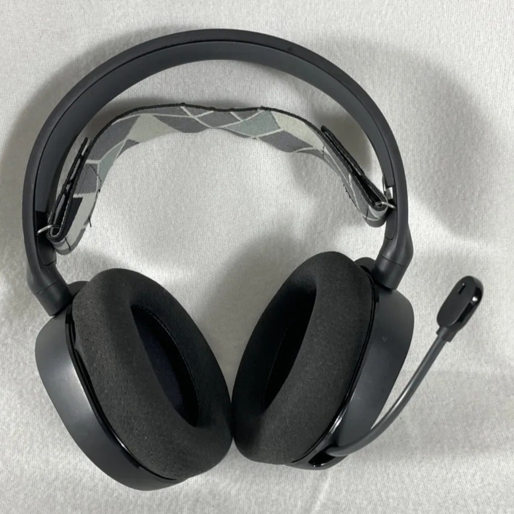 SteelSeries Arctis 3 Wired Gaming Headset with Mic Black